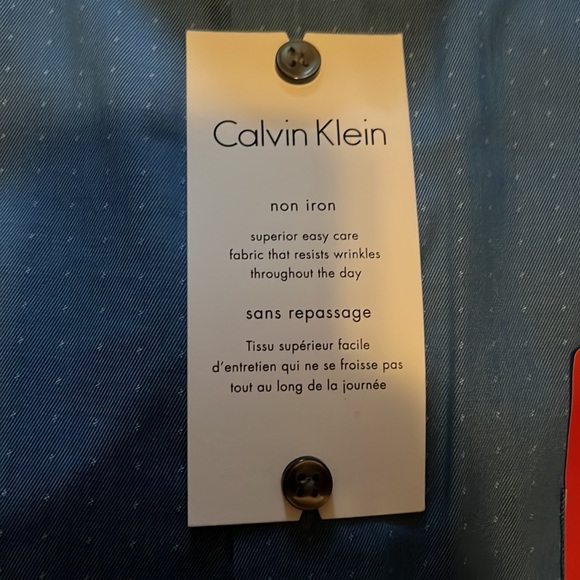 Brand new Calvin Klein shirt - Picture 3 of 4